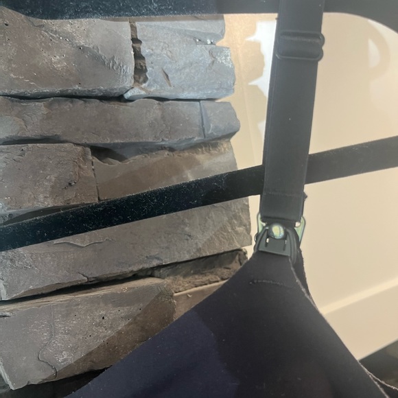 Knix leak proof nursing tank - Picture 5 of 6